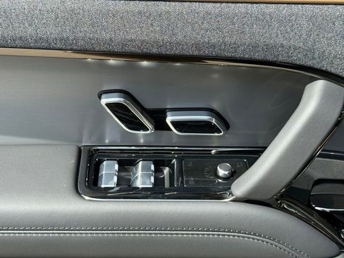 New 2026 Land Rover Range Rover Sport Dynamic SE AWD/4WD image 14