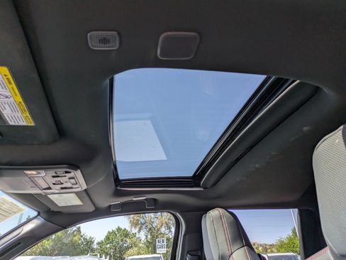 Used 2025 Toyota Tacoma TRD Pro AWD/4WD image 16