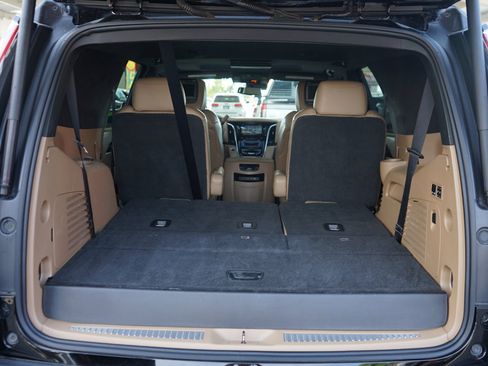Used 2019 Cadillac Escalade Platinum image 26