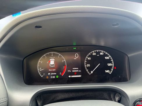 New 2026 Honda HR-V LX image 4