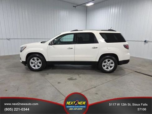 Used 2013 GMC Acadia SLE image 1