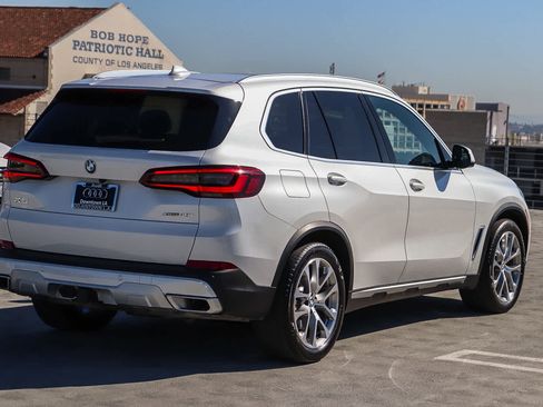 Used 2023 BMW X5 xDrive40i w/ Luxury Seating Package image 4