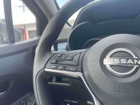 Used 2025 Nissan Versa SV w/ Trunk Package FWD image 22