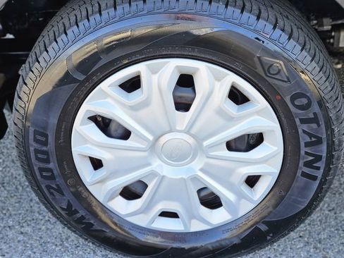 Used 2024 Ford Transit 350 XLT image 10