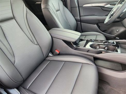 New 2025 Buick Envision Preferred image 11