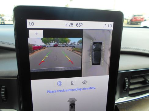 Used 2022 Ford Explorer Platinum w/ Equipment Group 601A image 13