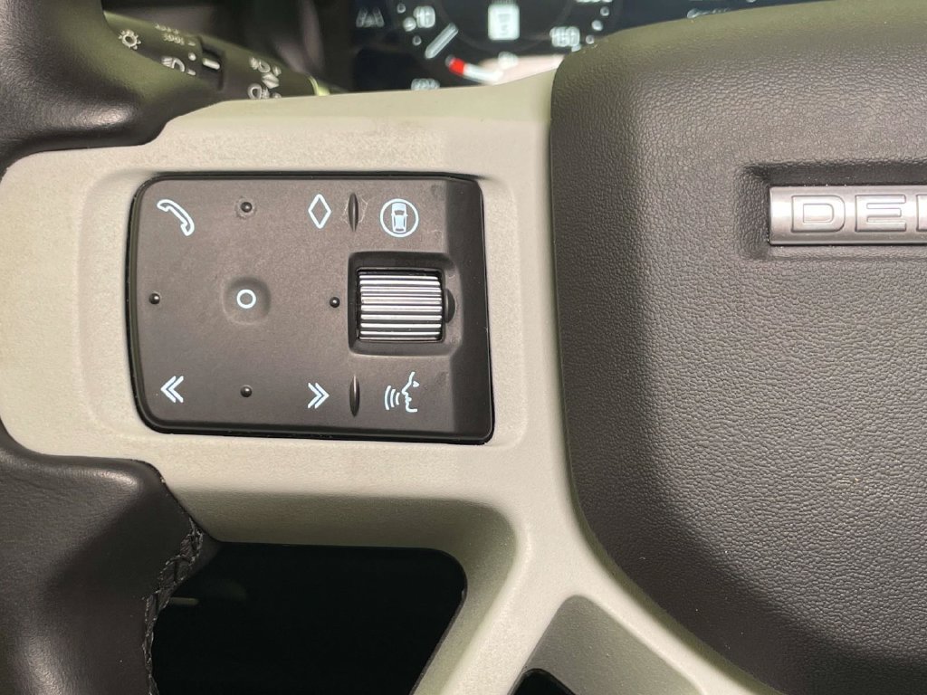 Used 2024 Land Rover Defender 110 S AWD/4WD image 30