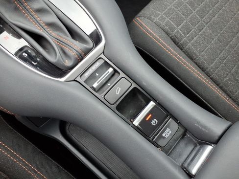 Used 2025 Honda HR-V Sport image 23