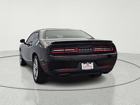 Used 2016 Dodge Challenger R/T image 7