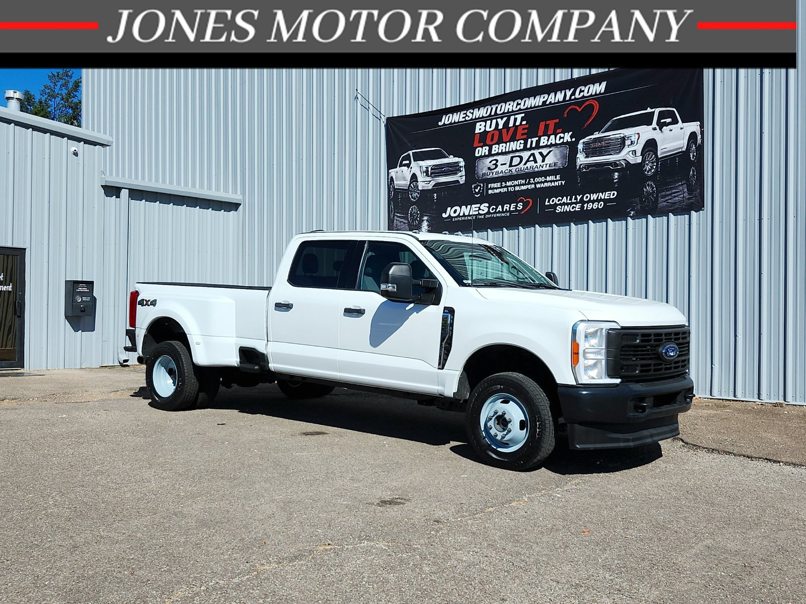 Used 2024 Ford F350 XL w/ FX4 Off-Road Package AWD/4WD image 1