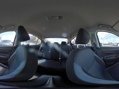 Used 2025 Nissan Versa SV FWD image 40