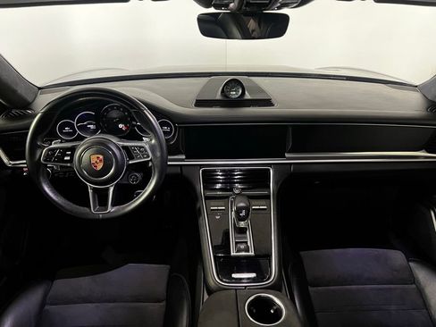 Certified 2020 Porsche Panamera GTS image 23
