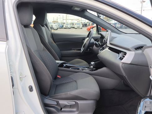 Used 2021 Toyota C-HR Nightshade image 31