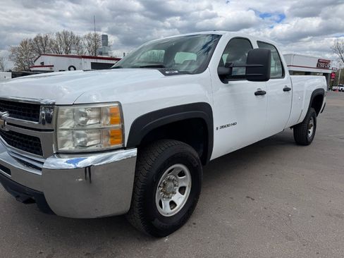 Used 2008 Chevrolet Silverado 3500 W/T AWD/4WD image 9