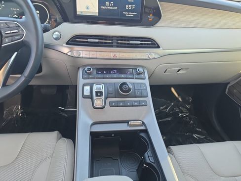 Used 2021 Hyundai Palisade Limited FWD image 14