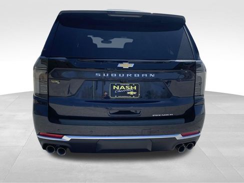 New 2025 Chevrolet Suburban Premier image 4