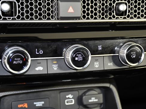 Used 2024 Honda Civic Sport image 28