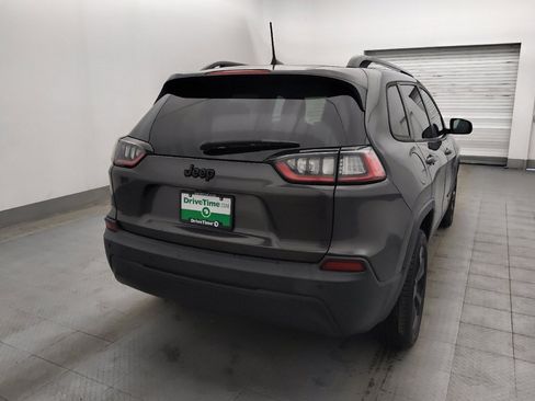 Used 2020 Jeep Cherokee Latitude Plus FWD image 9
