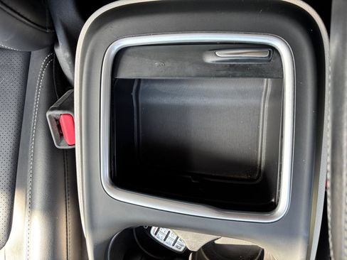 Used 2023 Chrysler Pacifica Touring-L FWD image 20