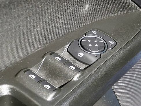 Used 2019 Ford Fusion SE FWD image 29