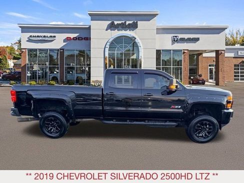 Used 2019 Chevrolet Silverado 2500 LTZ w/ Duramax Plus Package image 7