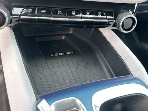 New 2026 Chevrolet Equinox EV LT w/ Convenience Package II image 22