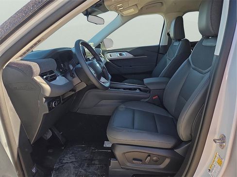 New 2026 Ford Explorer Active image 12