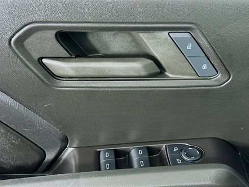 Used 2024 Chevrolet Colorado W/T image 23