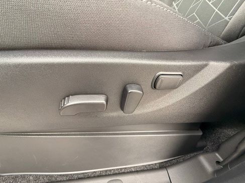 New 2026 Nissan Frontier SV image 13