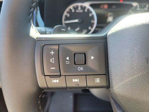 New 2026 Nissan Pathfinder SV AWD/4WD image 18