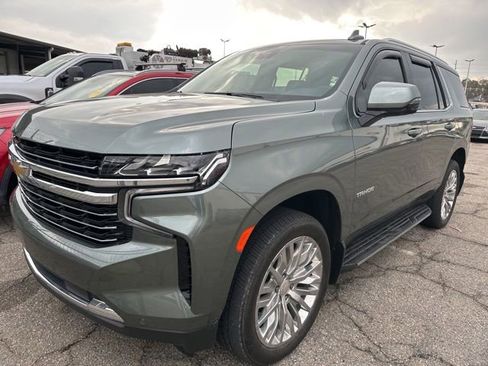 Used 2023 Chevrolet Tahoe LT w/ Luxury Package image 2