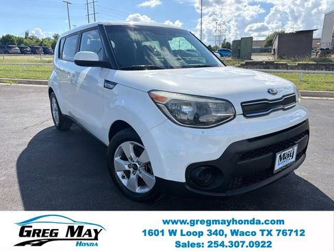 Used 2018 Kia Soul FWD image 1