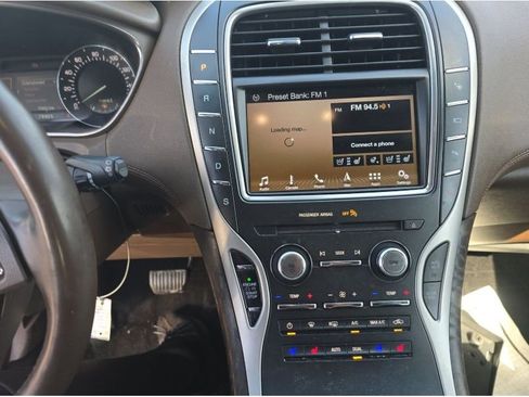 Used 2018 Lincoln MKX Reserve w/ Luxury Package image 14