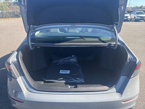 New 2025 Honda Accord SE image 4