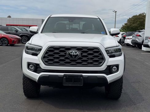 Used 2023 Toyota Tacoma TRD Off-Road w/ Technology Package AWD/4WD image 25