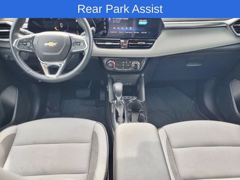 Certified 2024 Chevrolet TrailBlazer LT w/ LT Cold Weather Package AWD/4WD image 6