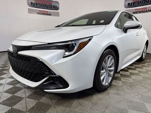 Used 2025 Toyota Corolla SE FWD image 7