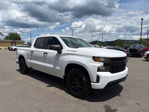 Used 2019 Chevrolet Silverado 1500 W/T w/ WT Convenience Package RWD image 3