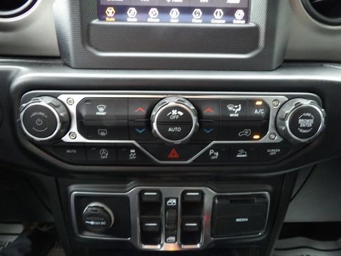 Used 2020 Jeep Gladiator Sport w/ Quick Order Package 24S AWD/4WD image 26