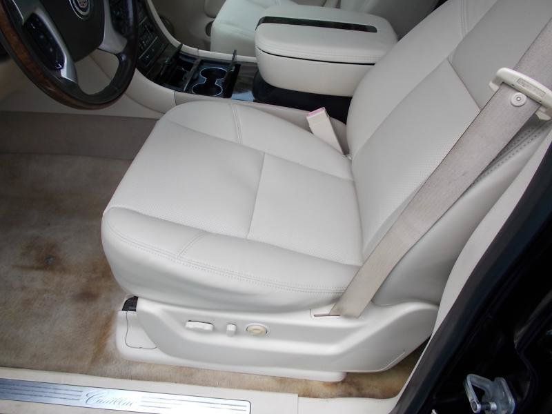 Used 2008 Cadillac Escalade 2WD image 26