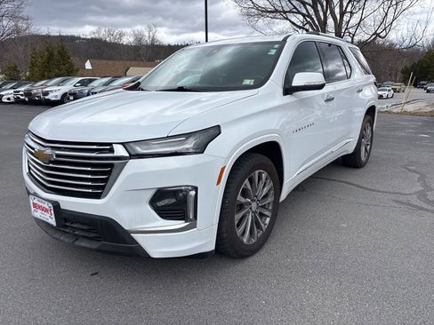 Certified 2023 Chevrolet Traverse Premier AWD/4WD image 1