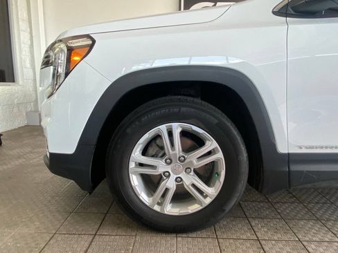 Used 2023 GMC Terrain SLE FWD image 31
