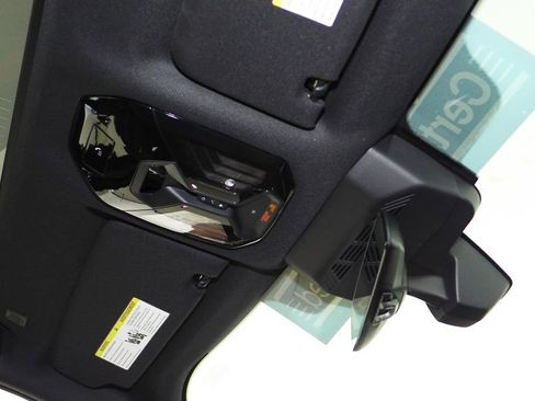 Certified 2023 BMW 740i 740i image 17