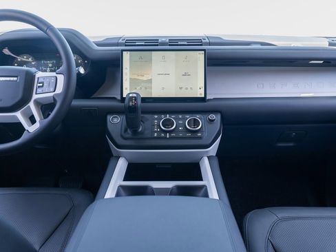 New 2025 Land Rover Defender 110 X-Dynamic SE image 16