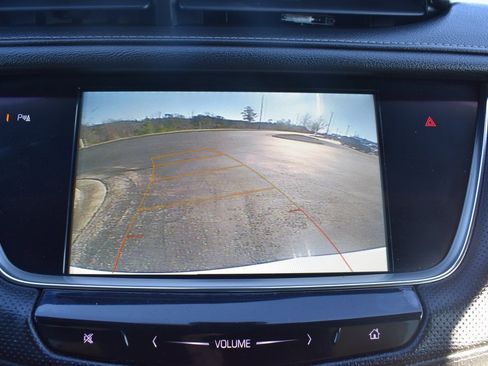 Used 2018 Cadillac XT5 Luxury w/ Driver Awareness Package image 17