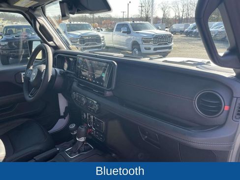 Certified 2025 Jeep Gladiator Rubicon image 15