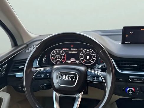 Used 2017 Audi Q7 3.0T Premium Plus w/ Premium Plus Package AWD/4WD image 35