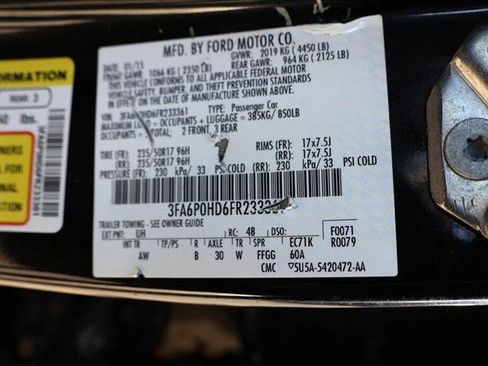 Used 2015 Ford Fusion SE image 30