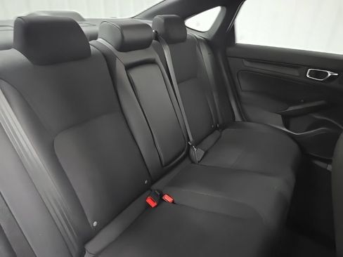 Used 2025 Honda Civic Sport image 17
