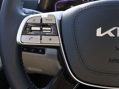 New 2025 Kia Telluride S image 31